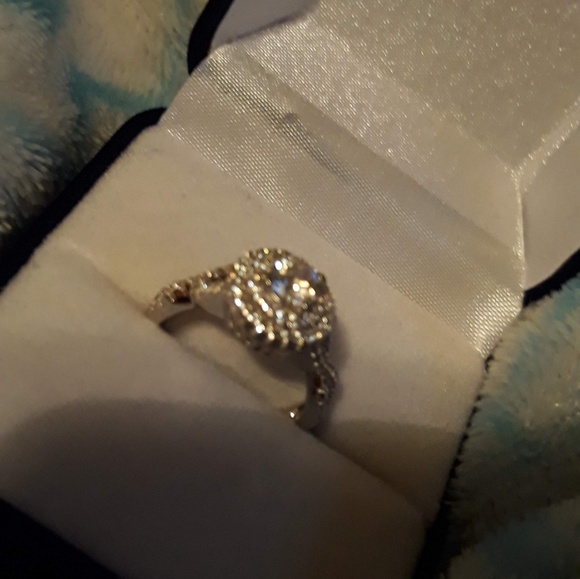 Ring - Picture 2 of 3